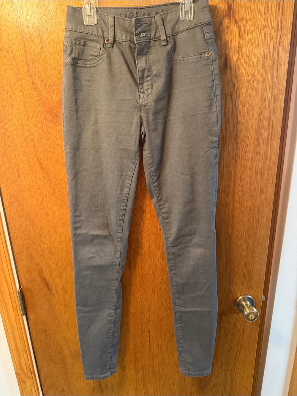 Maurices Women's Skinny pants in Gray